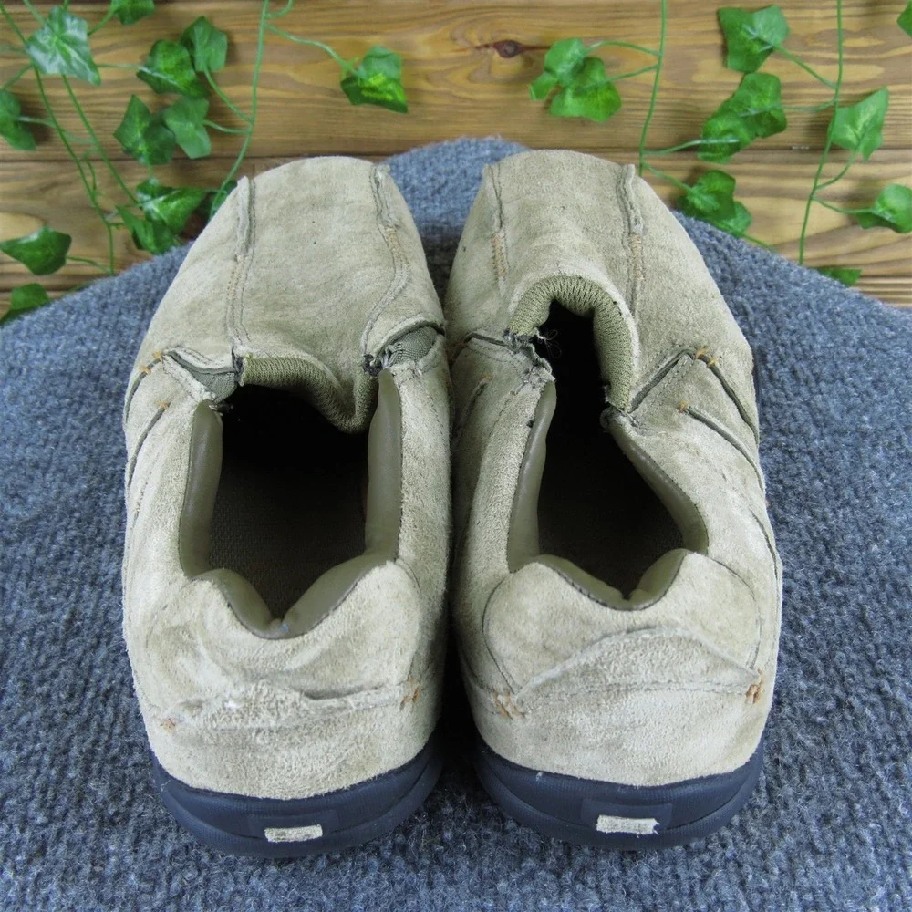 Skechers Men  Slip-On Stone‎ Suede Size 8 Medium Gently Used 2025